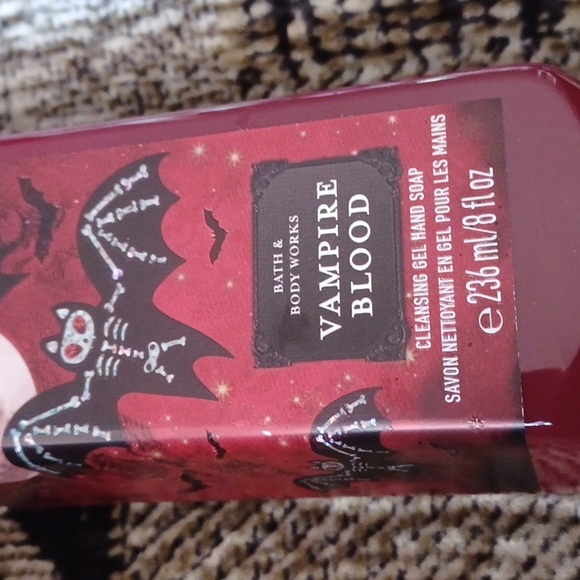4/$40 New Vampire Blood Scented Cleansing Gel Hand Soap - 1 Pump Bottle - Picture 3 of 7